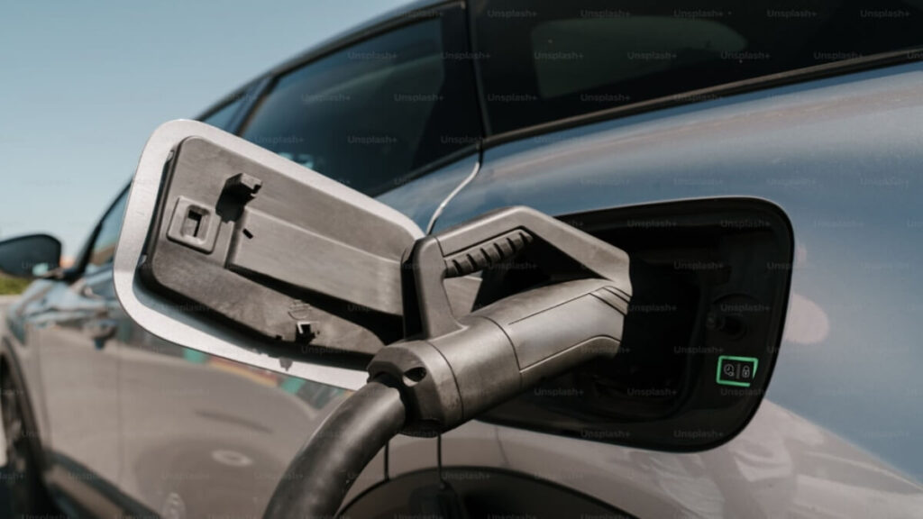 EV चार्जिंग स्टेशन