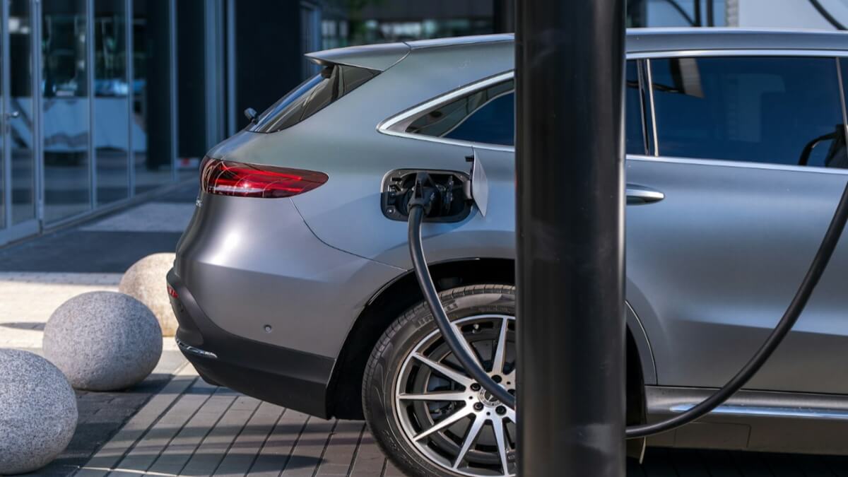 ईवी चार्जिंग स्टेशन की लागत