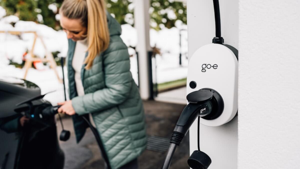 पोर्टेबल ईवी चार्जर प्राइस